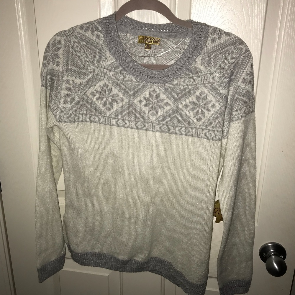 Princess Vera Wang Sweater Sz M